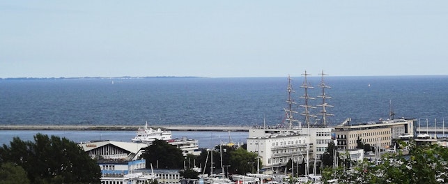 Na zdjęciu widoczny jest fragment portu w Gdyni.